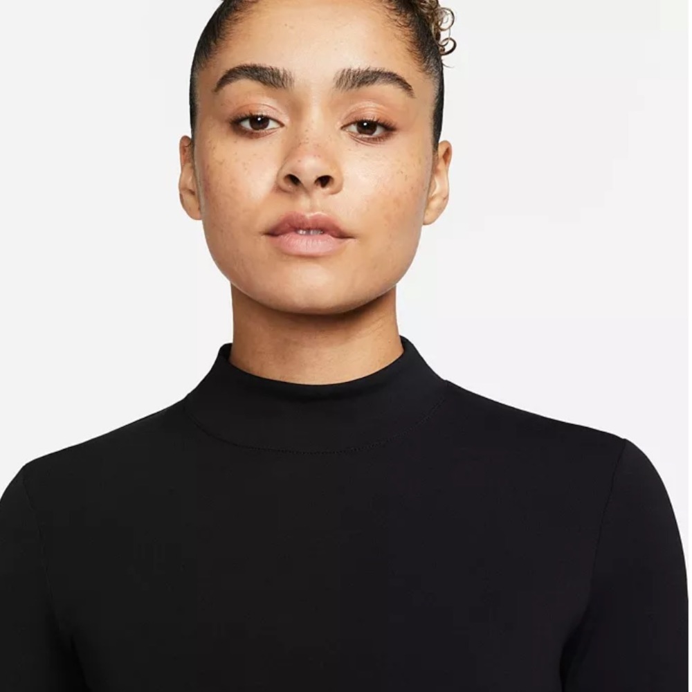 Nike Women's Yoga Dri-FIT Luxe Long Sleeve Crop Top - Picture 4 of 9
